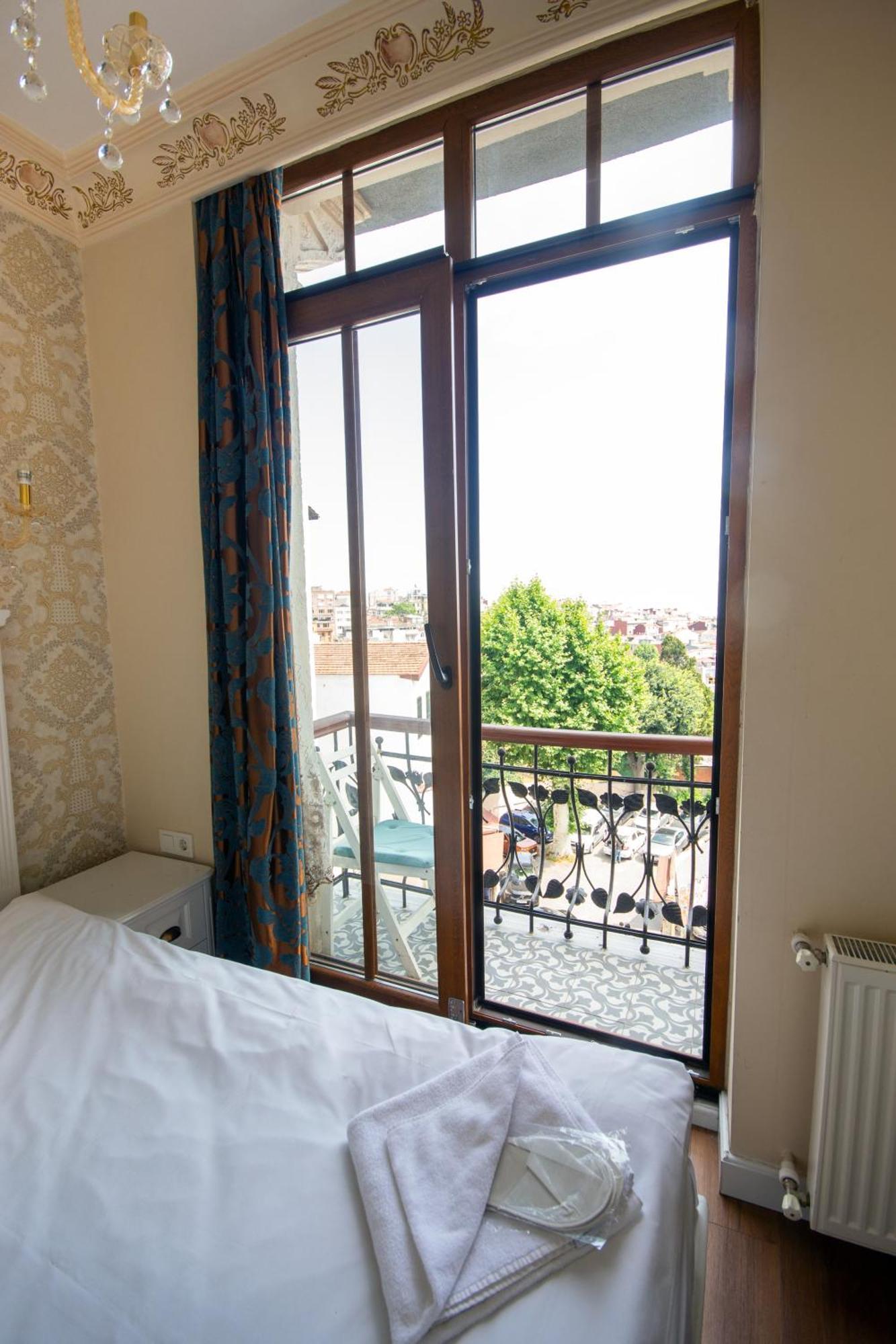 Iq Hotel Galatasaray 伊斯坦布尔 外观 照片